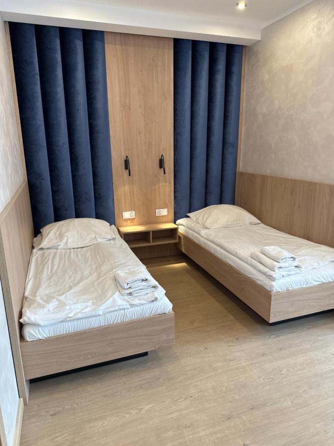 Diament I Brylant Hotel Rawicz Екстериор снимка