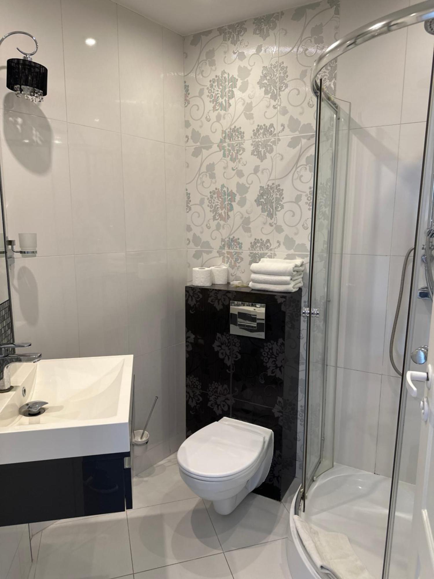 Diament I Brylant Hotel Rawicz Екстериор снимка